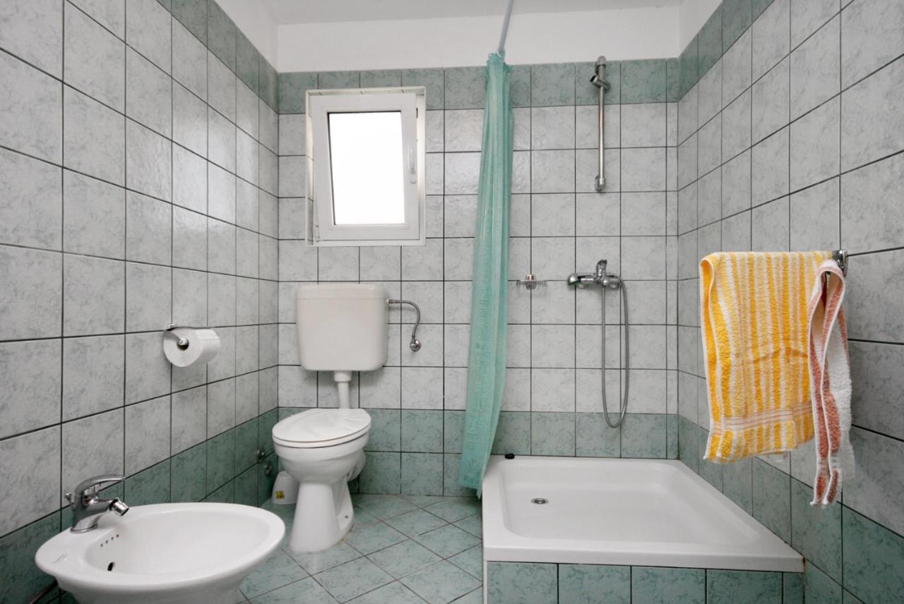 Apartments With A Parking Space Njivice, Krk - 5427 Exterior foto